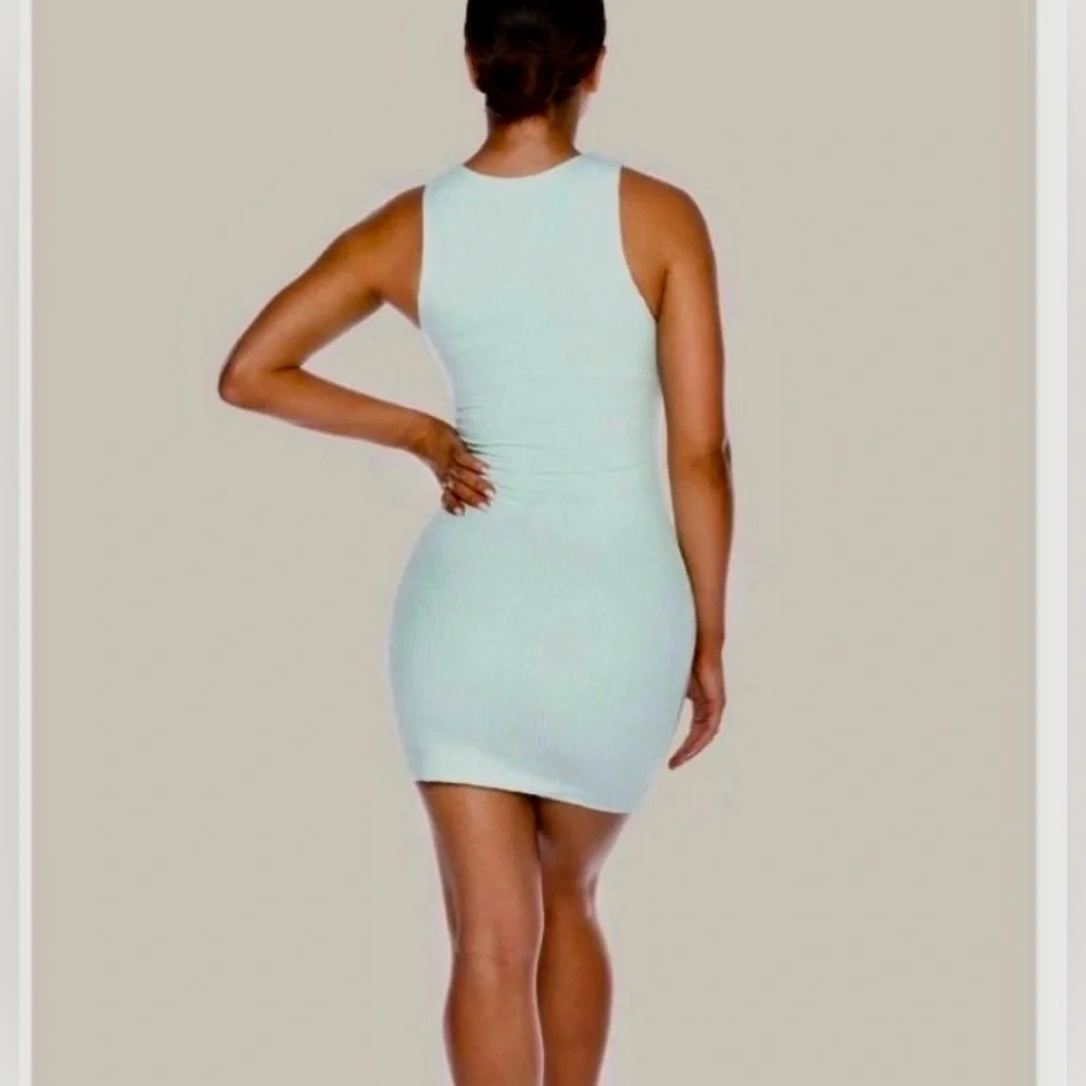 Meshki Pania Ribbed Sleeveless
Bodycon Mini Dress Mint Green Size
Large - Picture 4 of 8
